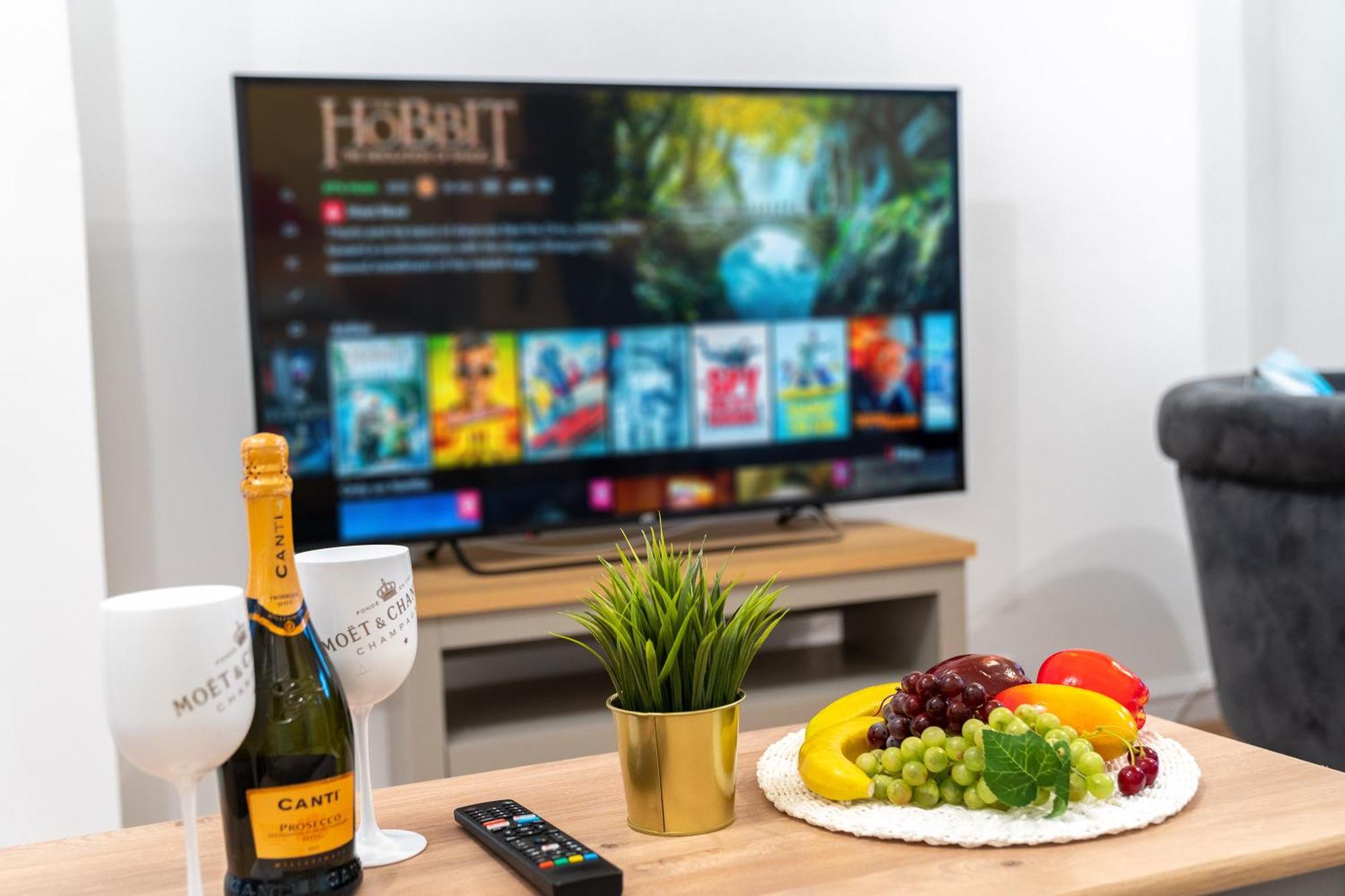 Luxury 3 Bedroom House - Harborne - Parking - Garden - Wifi & Netflix 122G Birmingham Eksteriør billede
