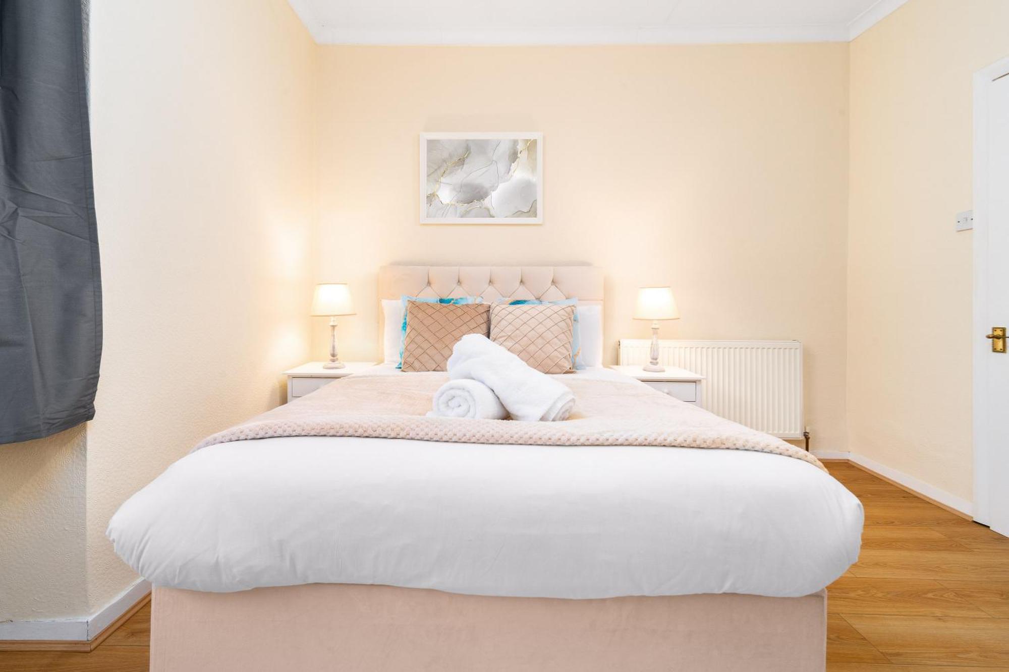 Luxury 3 Bedroom House - Harborne - Parking - Garden - Wifi & Netflix 122G Birmingham Eksteriør billede